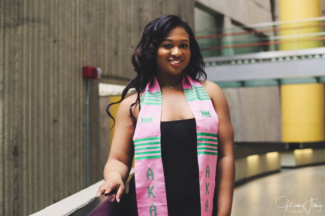 Graduation cap and gown photograph — Detroit graduation photographer (19)