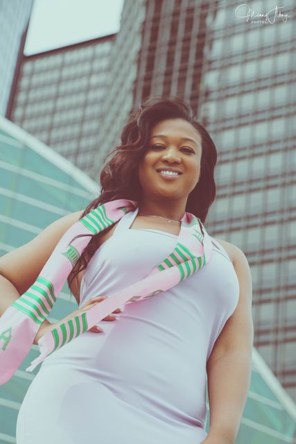 Senior graduation portrait on campus — Detroit, MI (23)