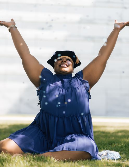 Detroit graduation photography — cap and gown portraits by Manny Adeniji (76)