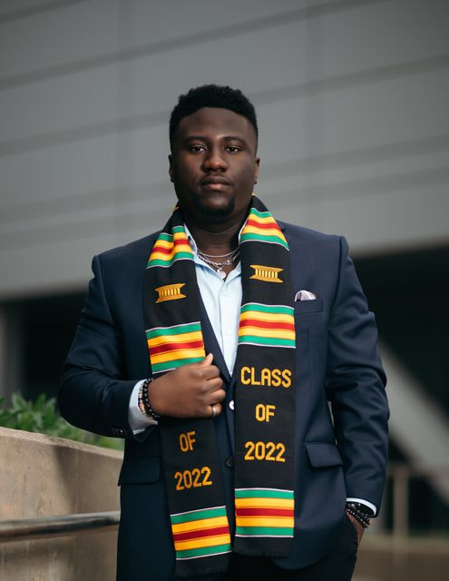 Graduation cap and gown photograph — Detroit graduation photographer (39)