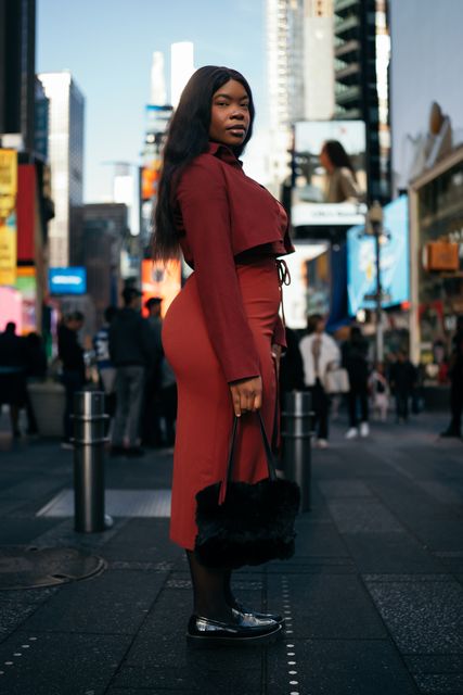 Portrait photography in Detroit — natural light session (40)
