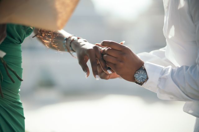 Engagement and wedding photography in Detroit — natural storytelling (19)