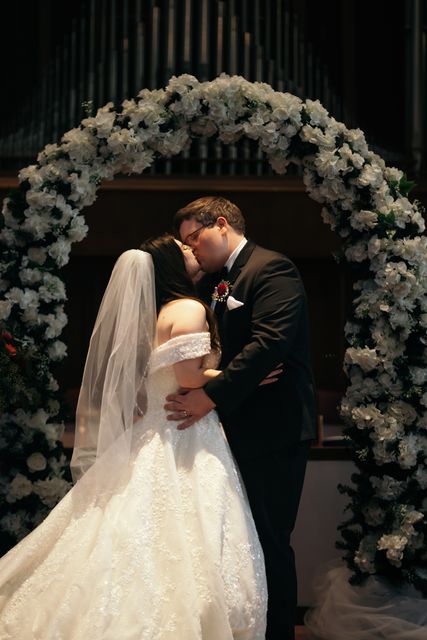 Engagement and wedding photography in Detroit — natural storytelling (14)
